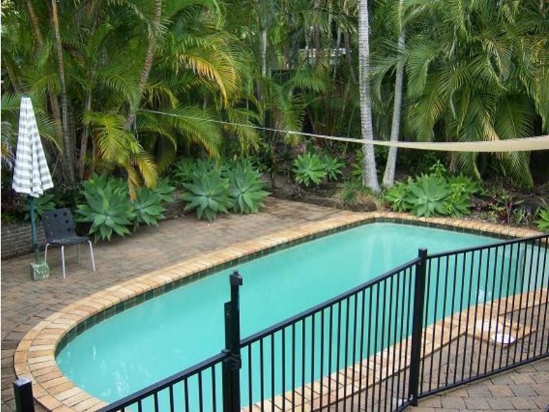 19 Clifton St, Biggera Waters QLD 4216