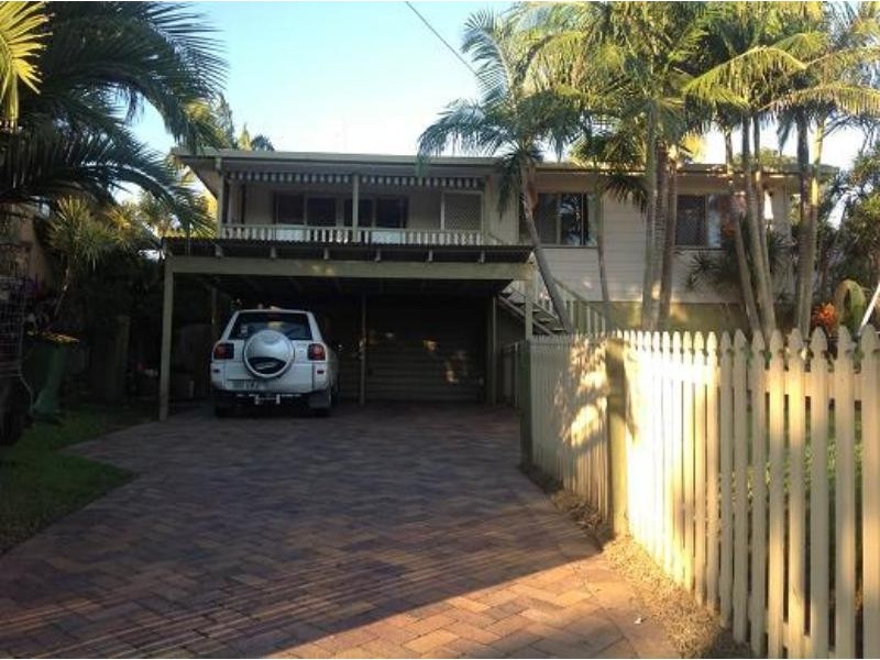 19 Clifton St, Biggera Waters QLD 4216