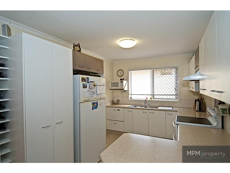 56 Allied Dr, Arundel QLD 4214