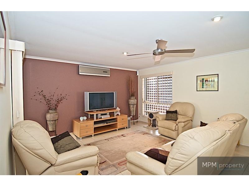 56 Allied Dr, Arundel QLD 4214