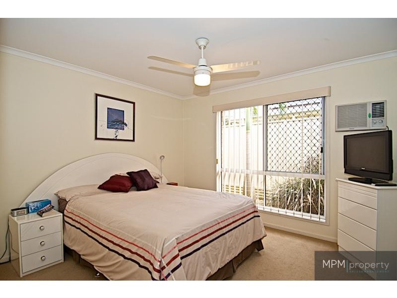 56 Allied Dr, Arundel QLD 4214