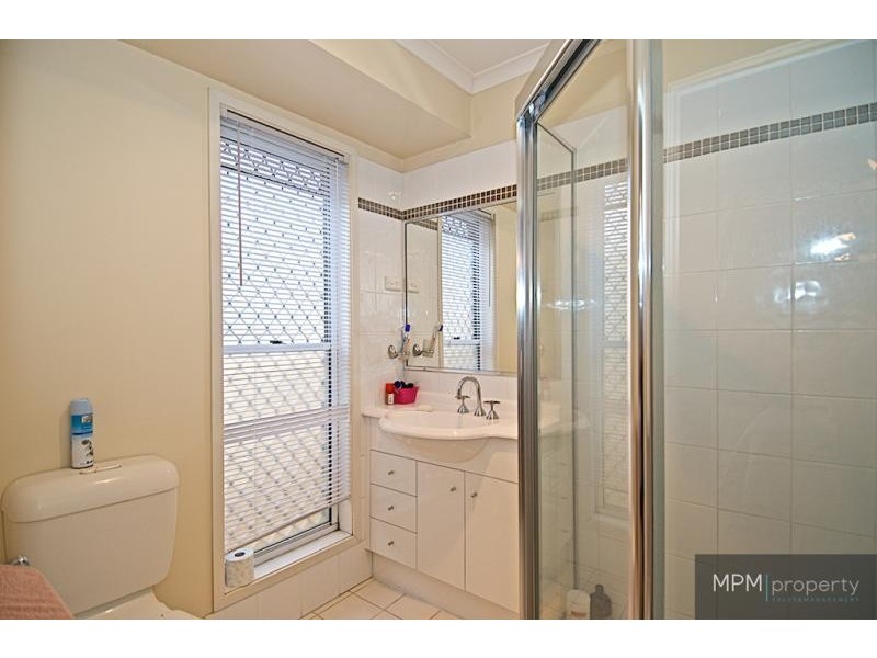 56 Allied Dr, Arundel QLD 4214