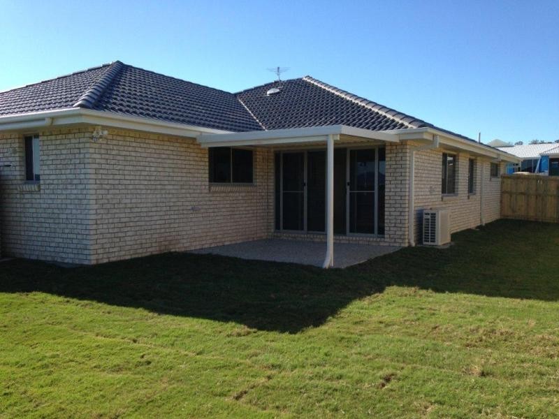 6 Phoebe Way, Gleneagle QLD 4285