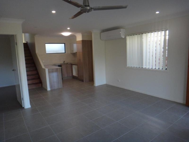 19 Damian Leeding Way, Upper Coomera QLD 4209