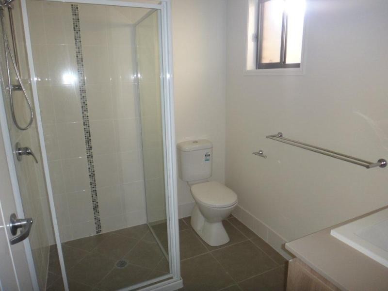 19 Damian Leeding Way, Upper Coomera QLD 4209