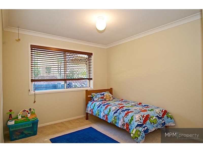 45 Ballybunion Dr, Parkwood QLD 4214