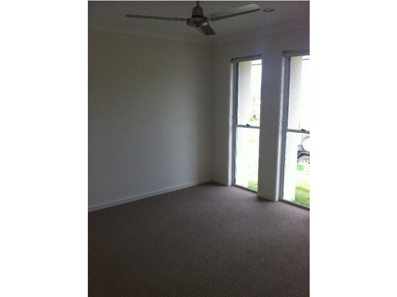 33 Sunridge Cct, Windaroo QLD 4207