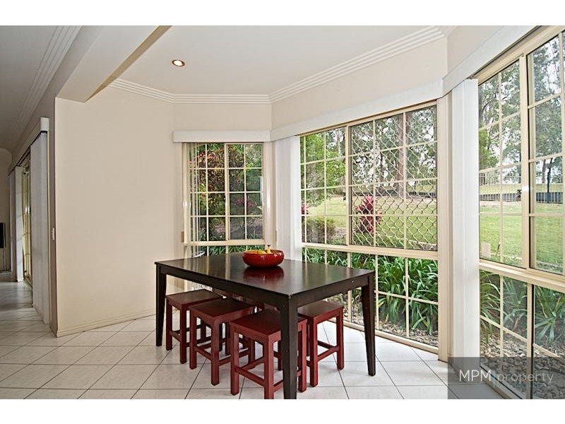 35 Canada Pl, Arundel QLD 4214