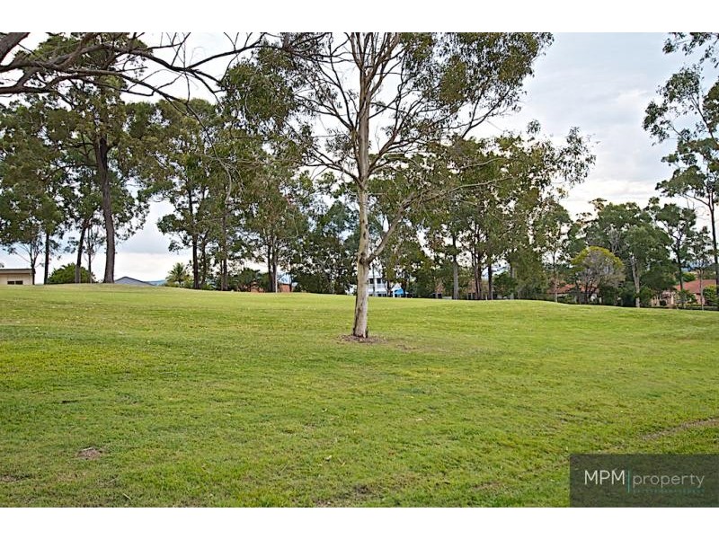 35 Canada Pl, Arundel QLD 4214