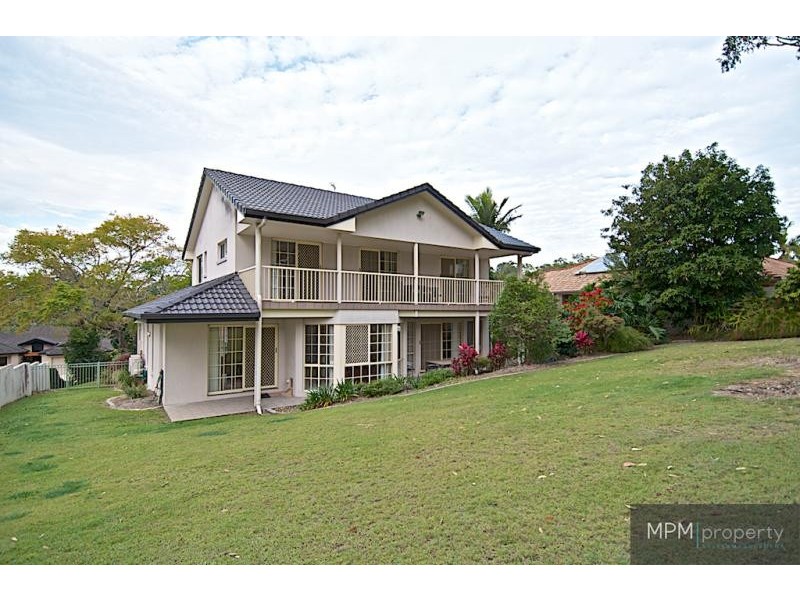 35 Canada Pl, Arundel QLD 4214