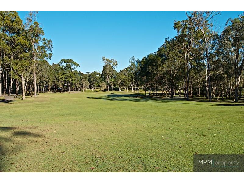 18 Fitzalan Cct, Arundel QLD 4214