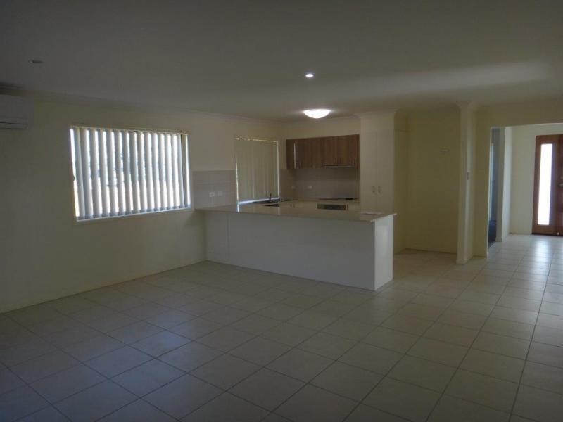 13 Phoebe Way, Beaudesert QLD 4285