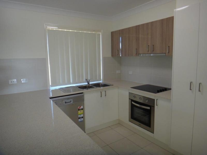 13 Phoebe Way, Beaudesert QLD 4285