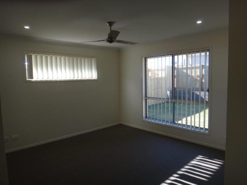 13 Phoebe Way, Beaudesert QLD 4285