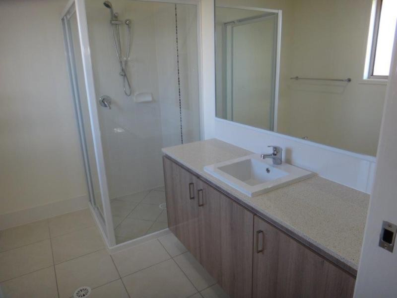 13 Phoebe Way, Beaudesert QLD 4285