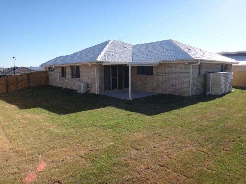 13 Phoebe Way, Beaudesert QLD 4285