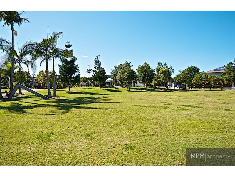 4 Settlers Ave, Upper Coomera QLD 4209