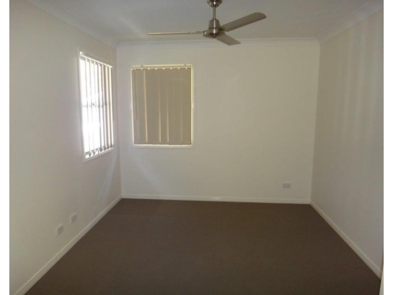 33 Damian Leeding Way, Upper Coomera QLD 4209