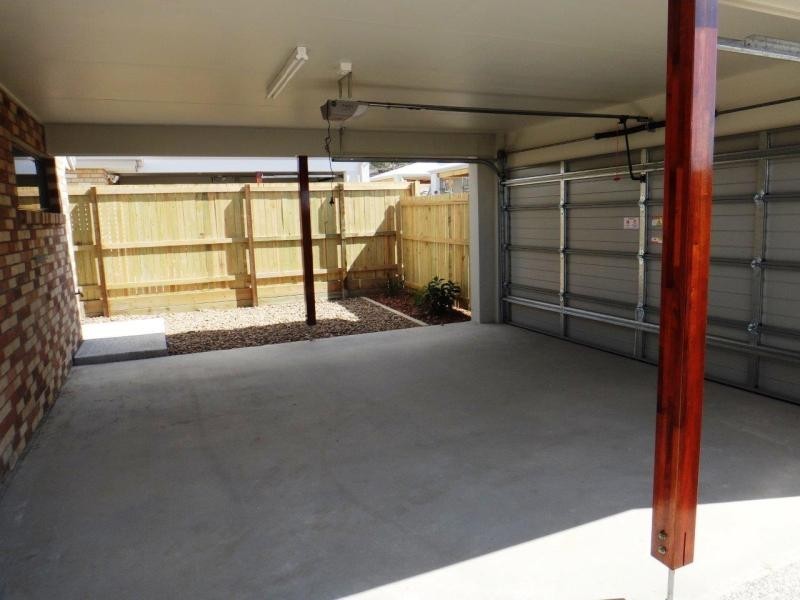 33 Damian Leeding Way, Upper Coomera QLD 4209