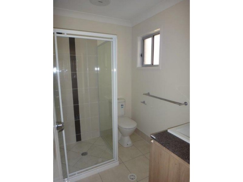 37 Damian Leeding Way, Upper Coomera QLD 4209