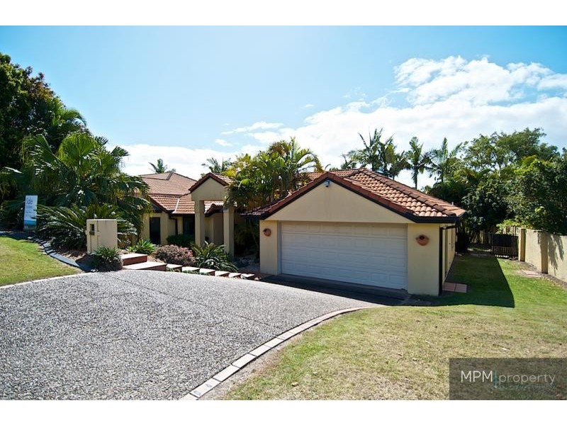 40 Arun Dr, Arundel QLD 4214