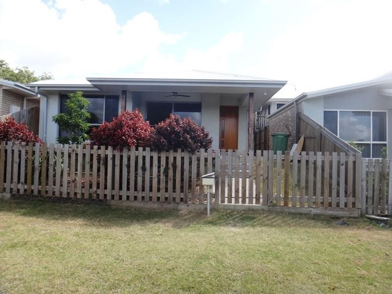 25 Damian Leeding Way, Upper Coomera QLD 4209