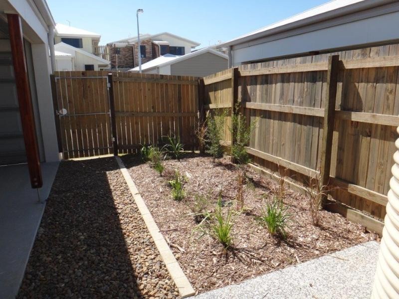 25 Damian Leeding Way, Upper Coomera QLD 4209