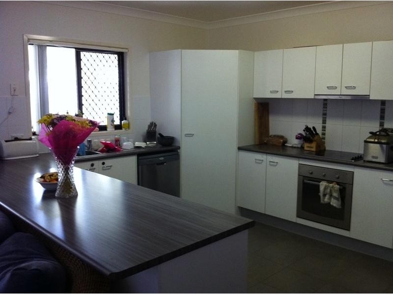 14 Carnarvon Cres, Waterford QLD 4133