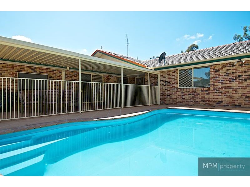 7 James Cagney Cl, Parkwood QLD 4214