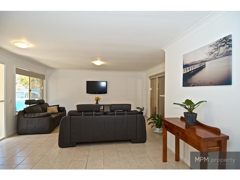 7 James Cagney Cl, Parkwood QLD 4214