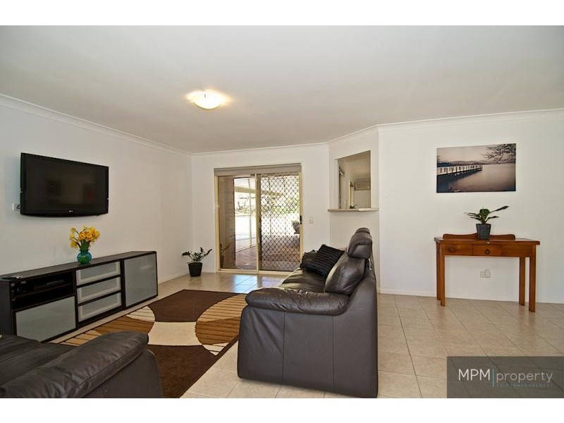 7 James Cagney Cl, Parkwood QLD 4214