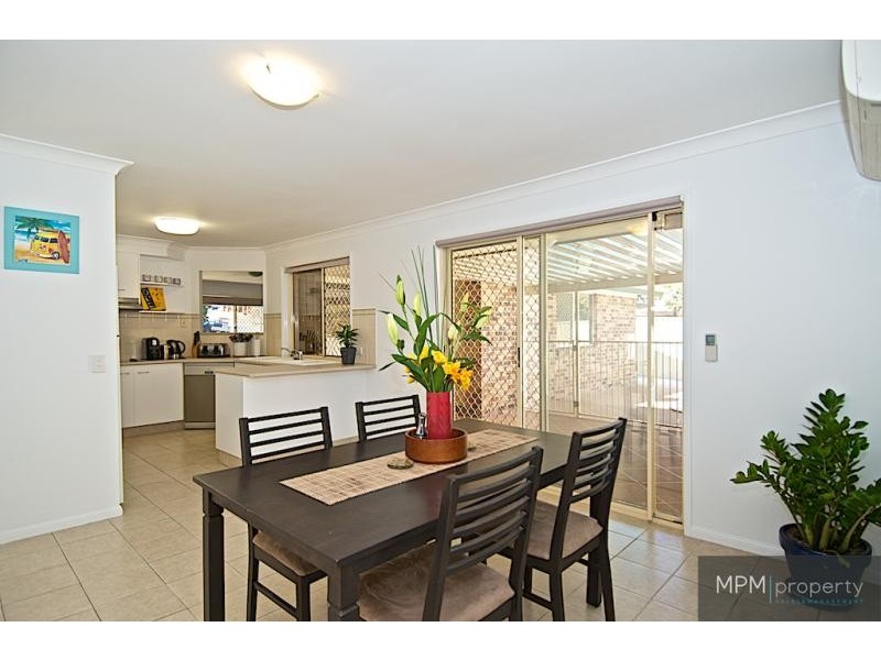 7 James Cagney Cl, Parkwood QLD 4214