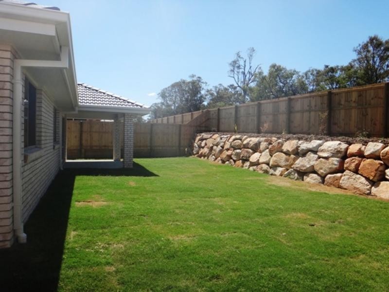 25 Finley  St, Beaudesert QLD 4285