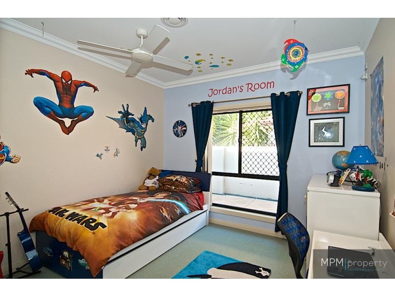 7 Selsey Ct, Arundel QLD 4214