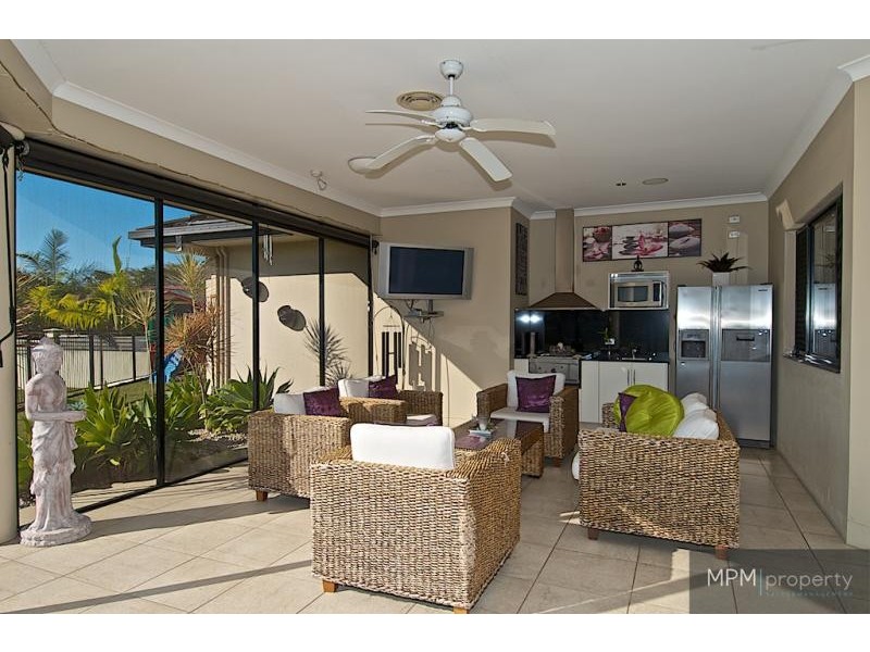 7 Selsey Ct, Arundel QLD 4214