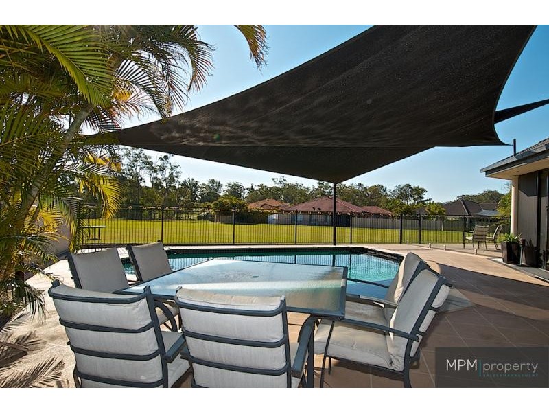 7 Selsey Ct, Arundel QLD 4214