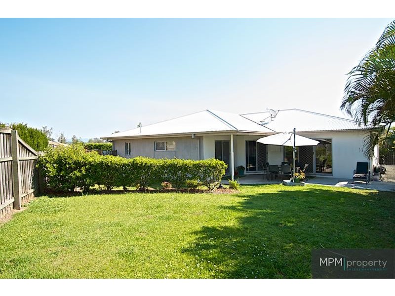 6 Hallmark  Ct, Ashmore QLD 4214