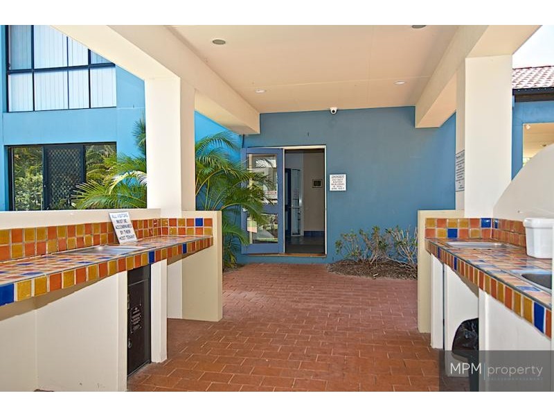 18 Blackwattle  Cct, Arundel QLD 4214