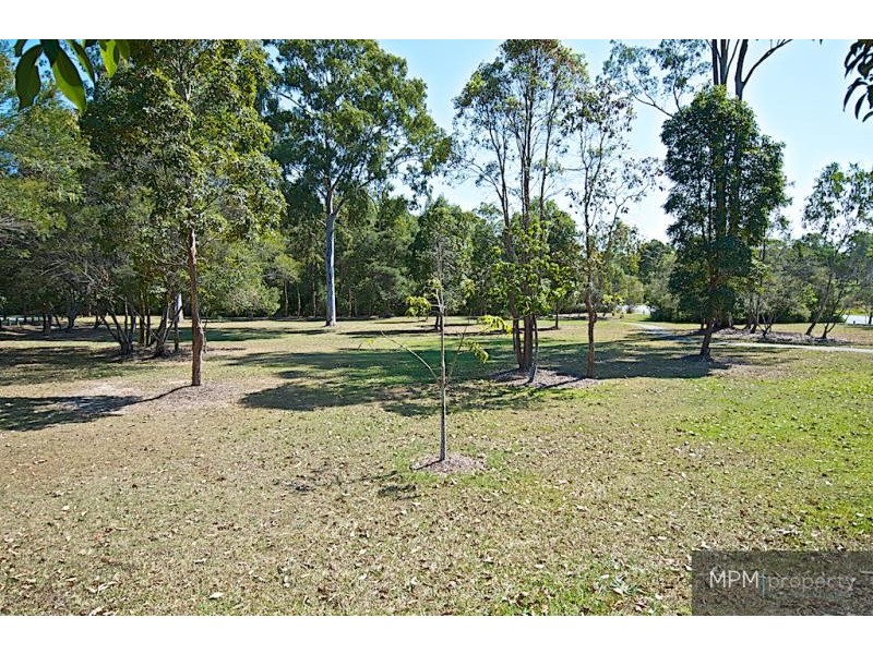 8 Paris Pde, Ormeau QLD 4208