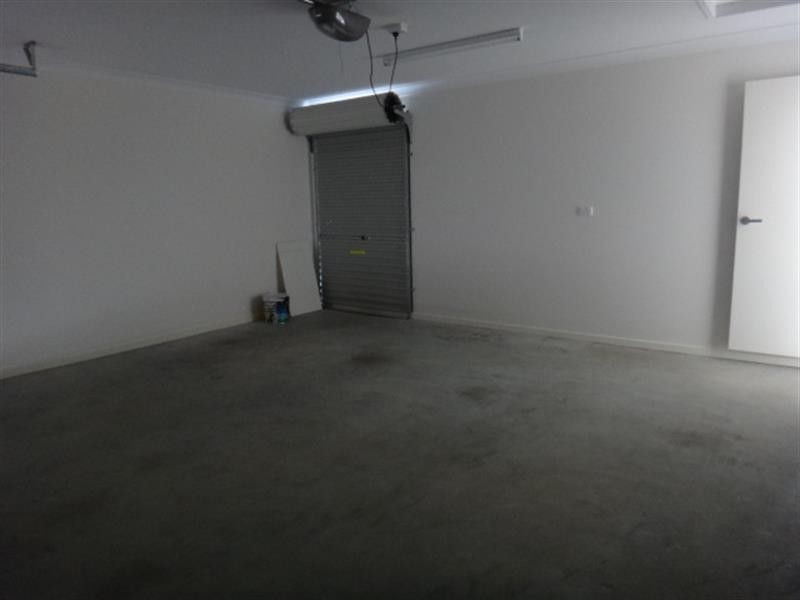 24 Azure Way, Hope Island QLD 4212