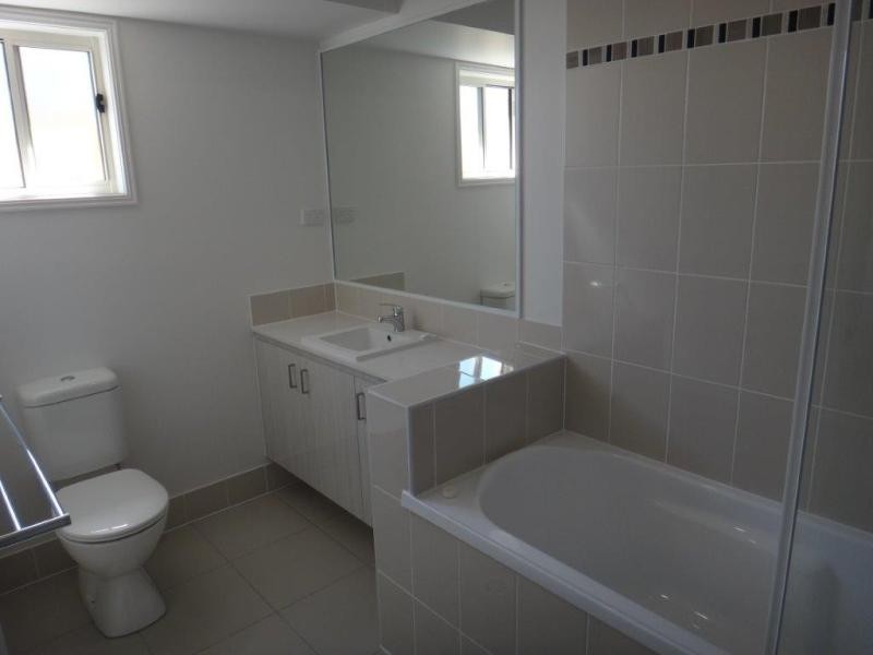 65 Damian Leeding Way, Upper Coomera QLD 4209
