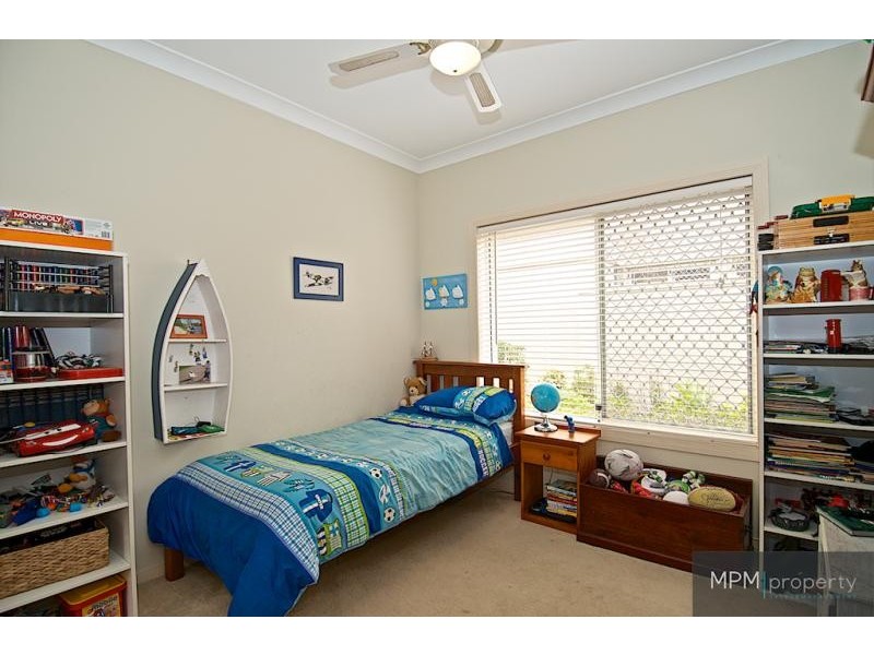 21 Dalloway Ct, Arundel QLD 4214