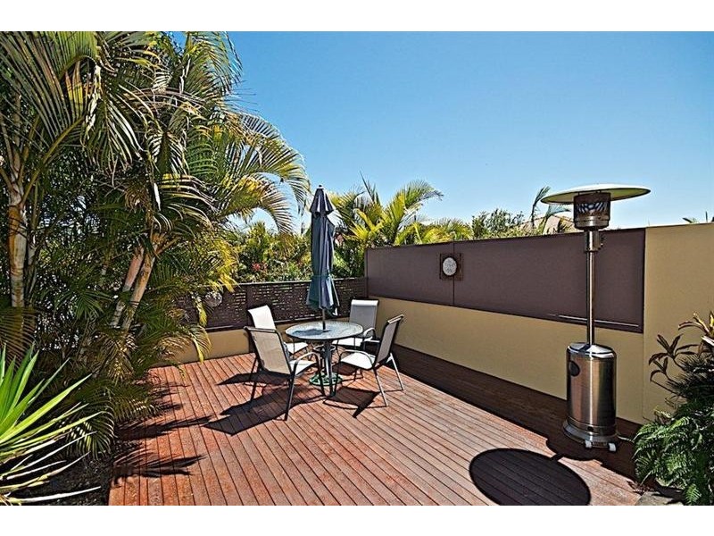 72 Arun Dr, Arundel QLD 4214
