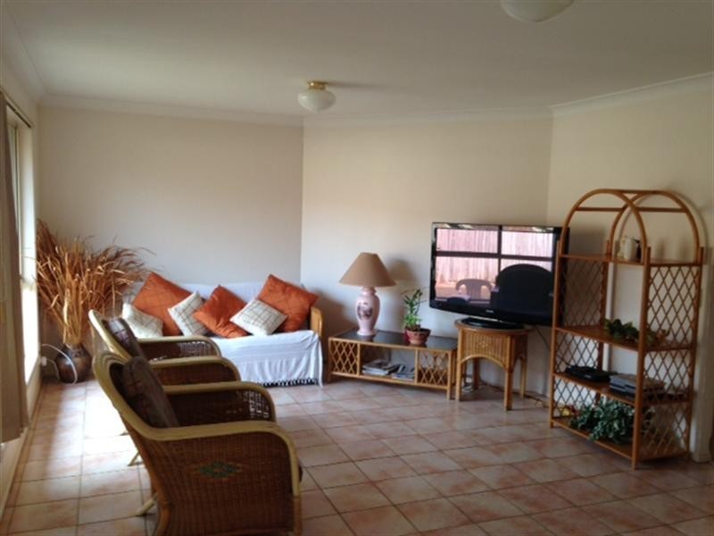 75 Henry Cotton  Dr, Parkwood QLD 4214