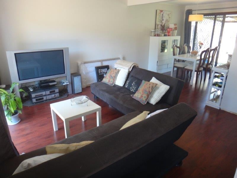 2/36 Frascott  Ave, Varsity Lakes QLD 4227