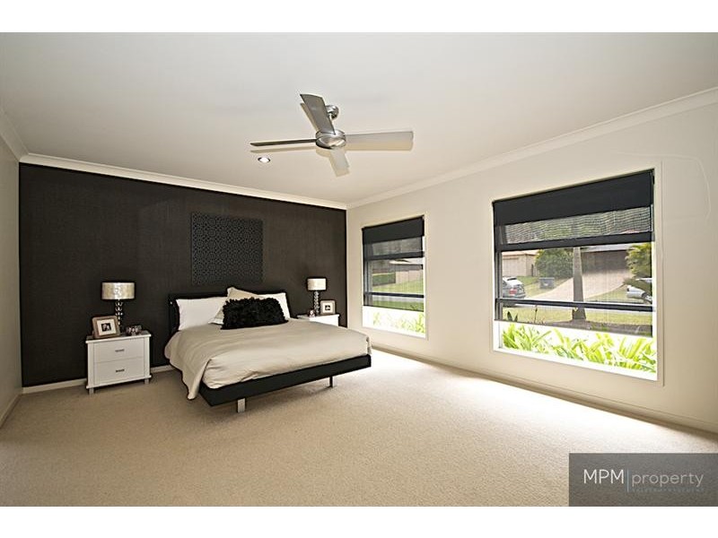 106 Arun  Dr, Arundel QLD 4214