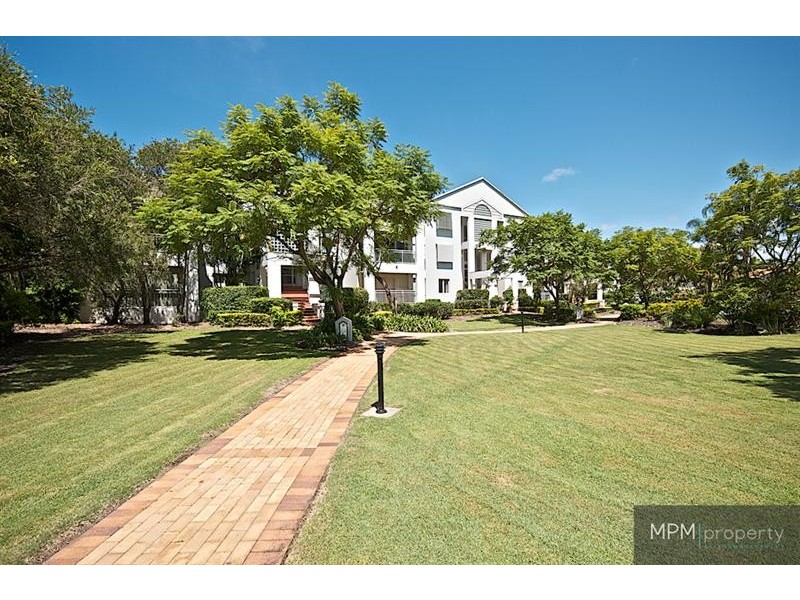 27/76 Chichester  Dr, Arundel QLD 4214