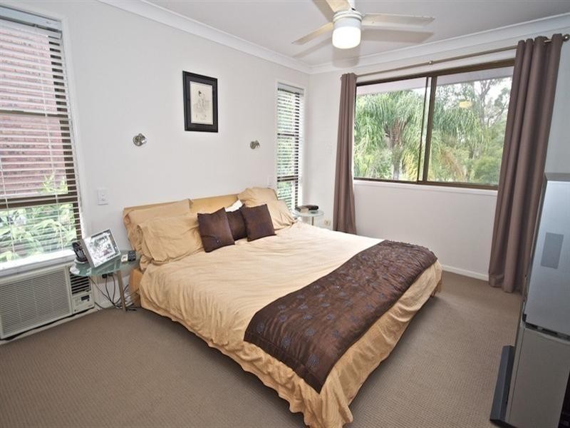 32 Jack Nicklaus Way, Parkwood QLD 4214