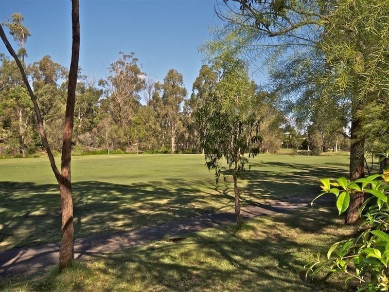 32 Jack Nicklaus Way, Parkwood QLD 4214