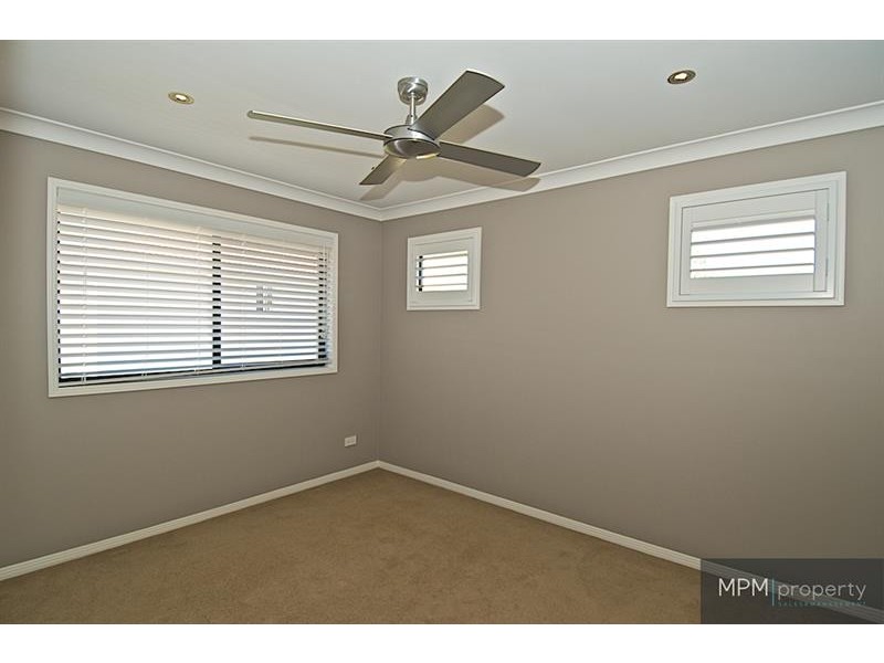 101 Christina Ryan Way, Arundel QLD 4214